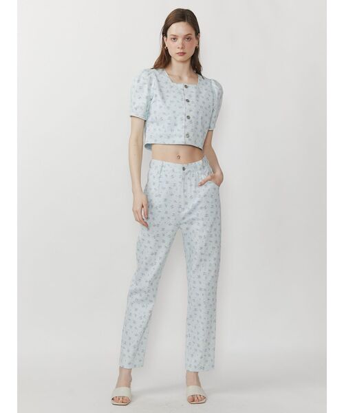 CALNAMUR(カルナムール)の「フラワースクエアネックトップス【セットアップ着用可】(シャツ/ブラウス・レディース・ホワイト/ブルー・FREE)」の15枚目の写真