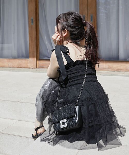 MAJESTIC LEGON（マジェスティックレゴン）の「ビジューキルティングポシェット（ショルダーバッグ・レディース・アイボリー/グレイッシュベージュ/ブラック・FREE）」の4枚目の写真