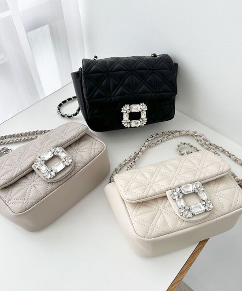 MAJESTIC LEGON（マジェスティックレゴン）の「ビジューキルティングポシェット（ショルダーバッグ・レディース・アイボリー/グレイッシュベージュ/ブラック・FREE）」の12枚目の写真