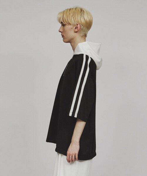 tk.TAKEO KIKUCHI（ティーケータケオキクチ）の「◆ハーフジップラインパーカー（パーカー・メンズ・ホワイト系5/ブラック系4/ブルー系4・02/03）」の4枚目の写真