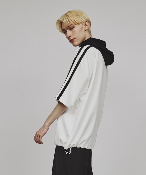 tk.TAKEO KIKUCHI（ティーケータケオキクチ）の「◆ハーフジップラインパーカー（パーカー・メンズ・ホワイト系5/ブラック系4/ブルー系4・02/03）」の17枚目の写真