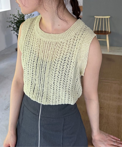 feepur(フェピュール)の「【ハンドウォッシャブル】透かし編みノースリーブニット(ニット/セーター・レディース・ブラック/オフホワイト/イエロー・MEDIUM)」の15枚目の写真