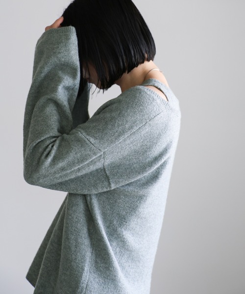 select MOCA（セレクトモカ）の「レイヤードVネックニットセット