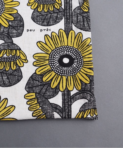 peu pres（プープレ）の「●ひまわりプリント トートバッグ（トートバッグ・レディース・ブラウン/イエロー・FREE）」の9枚目の写真