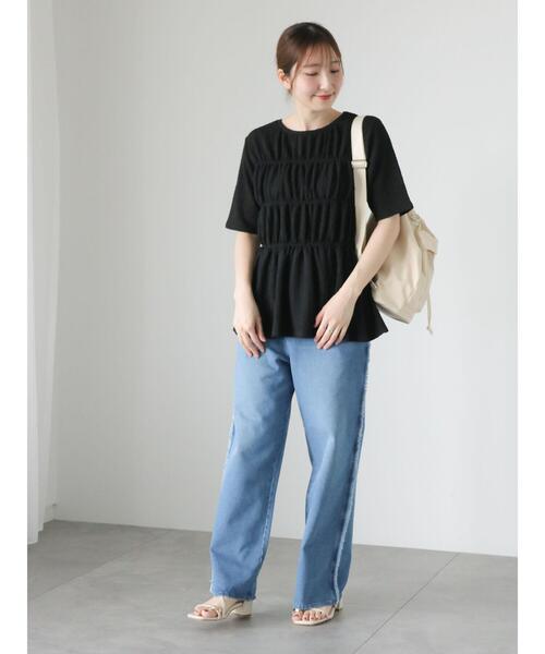 Te chichi TERRASSE(テチチテラス)の「シャーリングペプラムトップス(Tシャツ/カットソー・レディース・サックスブルー/ブラック/オフホワイト・F)」の18枚目の写真