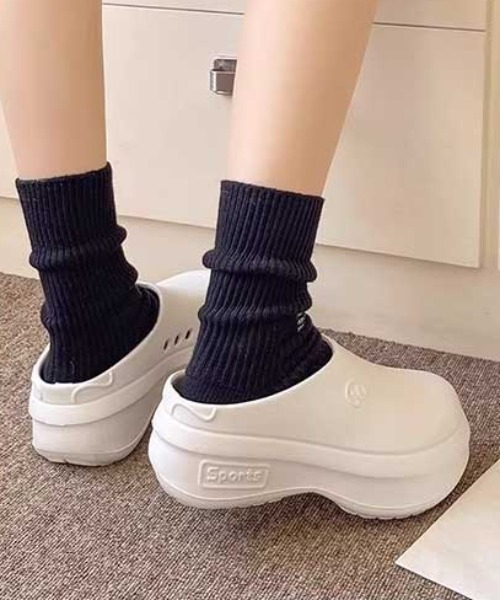 Vipoa（ヴィポア）の「VOLUME CLOGS SHOES（サンダル・レディース・ベージュ/ホワイト/ブラック・SMALL/MEDIUM/LARGE）」の14枚目の写真