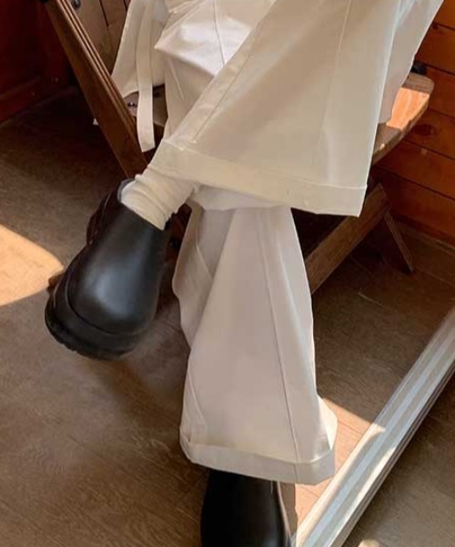 Vipoa（ヴィポア）の「VOLUME CLOGS SHOES（サンダル・レディース・ベージュ/ホワイト/ブラック・SMALL/MEDIUM/LARGE）」の17枚目の写真