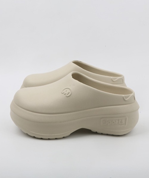 Vipoa（ヴィポア）の「VOLUME CLOGS SHOES（サンダル・レディース・ベージュ/ホワイト/ブラック・SMALL/MEDIUM/LARGE）」の5枚目の写真