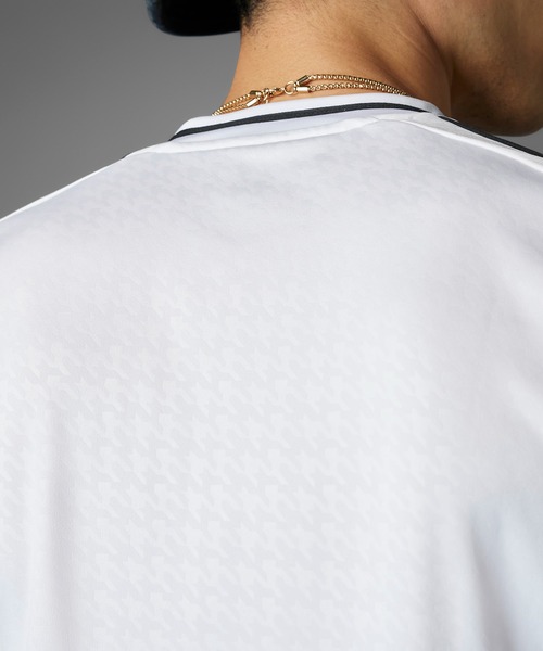 adidas(アディダス)の「レアル・マドリード 24/25 長袖ホームユニフォーム(Tシャツ/カットソー・メンズ・ホワイト・X-LARGE/SMALL/MEDIUM/LARGE/XXX-LARGE/XX-LARGE)」の8枚目の写真
