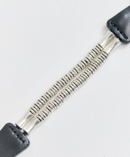 TOGA TOO BEADS LEATHER BANGLE ブレスレット TOGA（トーガ）の「【TOGA TOO/トーガトゥ】Beads leather