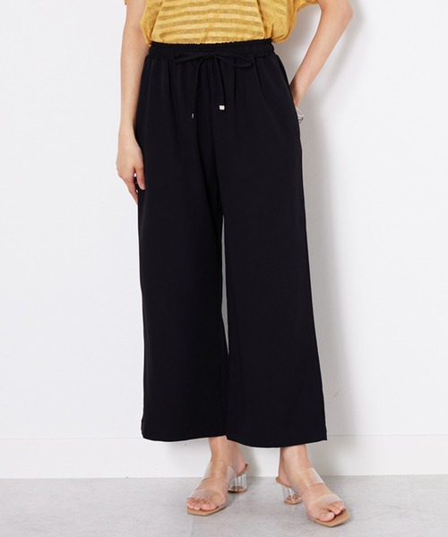BELLUNA PLUS(ベルーナ)の「なめらかタッチイージーワイドパンツ(その他パンツ・レディース・ブラック/モカ/アイボリー・SMALL/MEDIUM/LARGE/X-LARGE)」の2枚目の写真