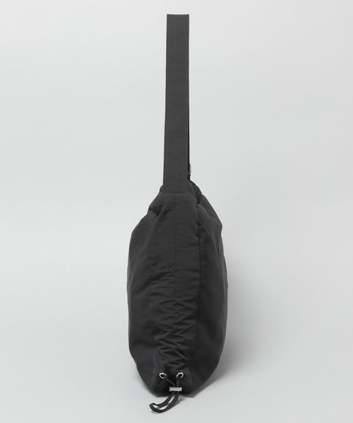 A part by(アパートバイ)の「サイドドロストバッグ(ショルダーバッグ・レディース・ボルドー/アイボリー/ブラック・FREE)」の8枚目の写真