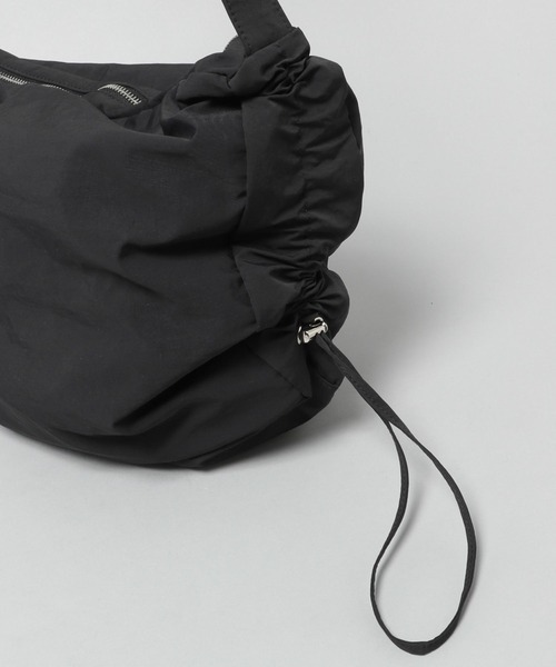 A part by(アパートバイ)の「サイドドロストバッグ(ショルダーバッグ・レディース・ボルドー/アイボリー/ブラック・FREE)」の21枚目の写真