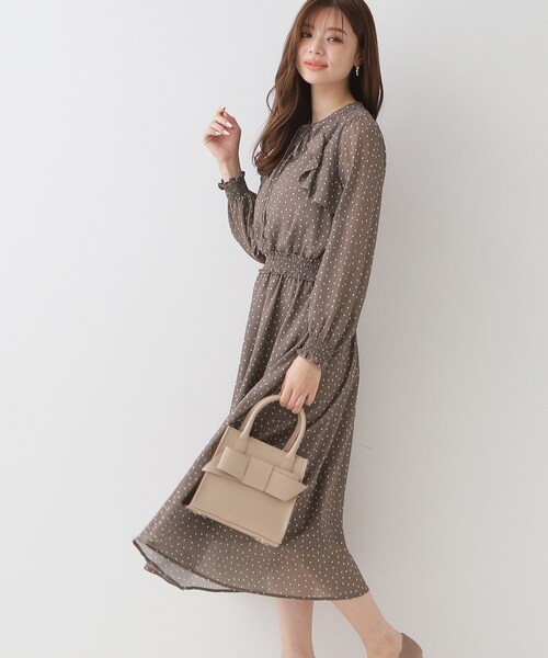 couture brooch（クチュールブローチ）の「【一枚で華やかにキマる】ドットフリルデザインワンピース（ワンピース・レディース・ブラック系/ブラウン系その他2・36/38/40/42）」の11枚目の写真