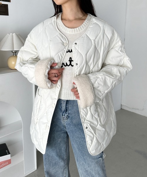 CLEA(クレア)の「袖ボアキルティングノーカラーコート(ノーカラーコート・レディース・ブラック/アイボリー・FREE)」の1枚目の写真