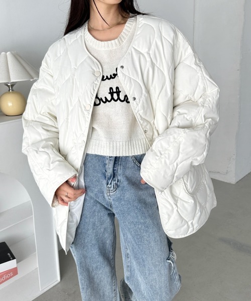 CLEA(クレア)の「袖ボアキルティングノーカラーコート(ノーカラーコート・レディース・ブラック/アイボリー・FREE)」の9枚目の写真