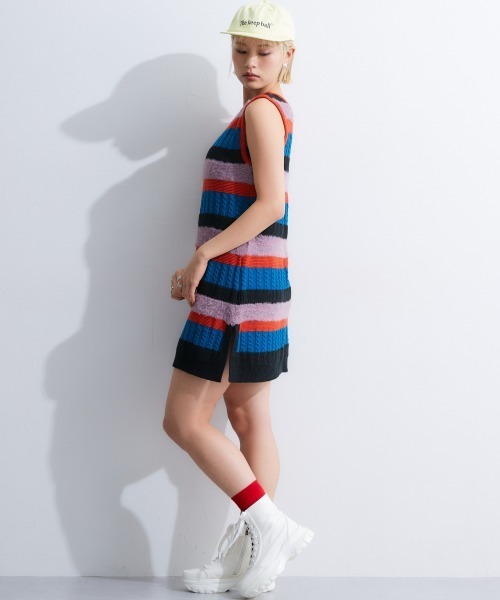 TTOL（トール）の「カラーボーダーニットタンクトップ（ニット/セーター・レディース・ブルー系/ブルー・L-XL/M-L）」の19枚目の写真