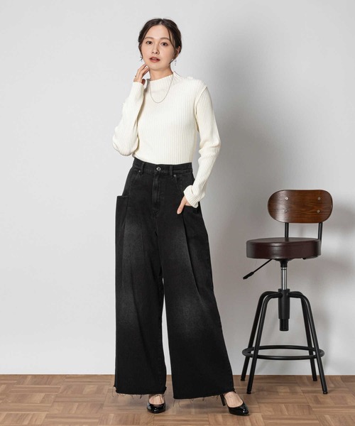 タックバギーデニムパンツ（デニムパンツ）｜Right-on（ライトオン）の