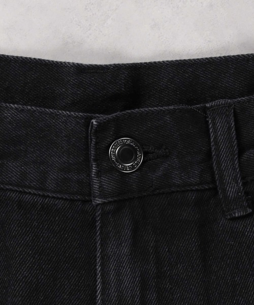 Right-on（ライトオン）の「タックバギーデニムパンツ（デニムパンツ・レディース・ブラック・S/M/L/XL）」の9枚目の写真