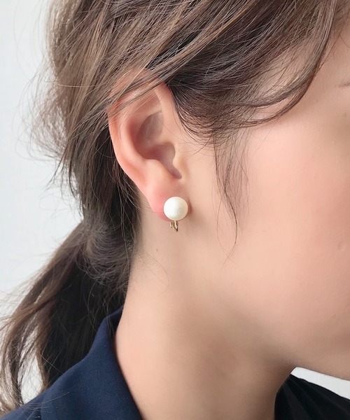 ciite'(シーテ)の「【10mm】 選べるパールイヤリング (コットンパール / アクリルパール) (両耳用)(イヤリング・レディース・ホワイト系その他/ホワイト・FREE)」の1枚目の写真