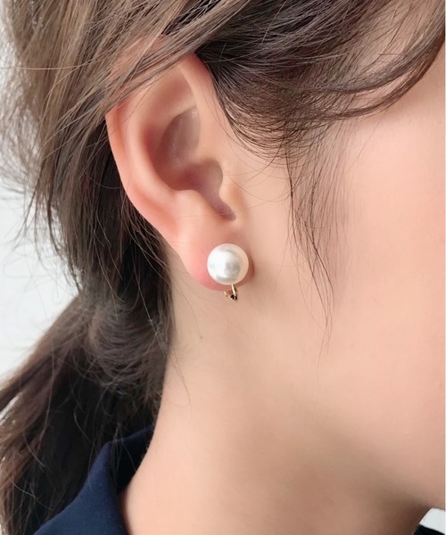 ciite'(シーテ)の「【10mm】 選べるパールイヤリング (コットンパール / アクリルパール) (両耳用)(イヤリング・レディース・ホワイト系その他/ホワイト・FREE)」の2枚目の写真