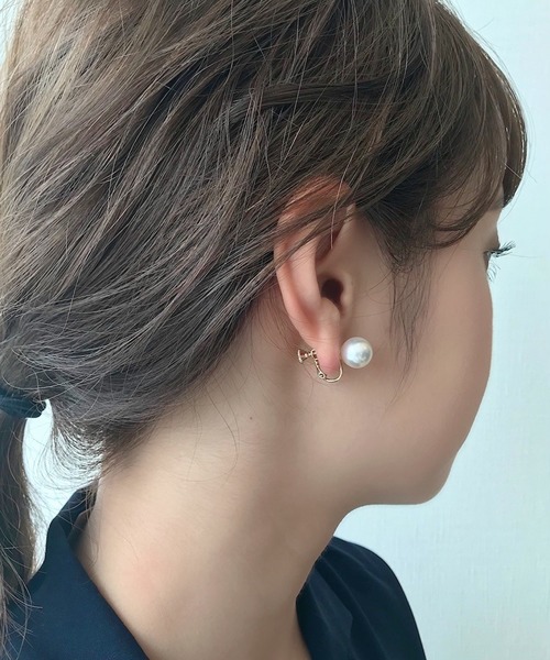 ciite'(シーテ)の「【10mm】 選べるパールイヤリング (コットンパール / アクリルパール) (両耳用)(イヤリング・レディース・ホワイト系その他/ホワイト・FREE)」の6枚目の写真