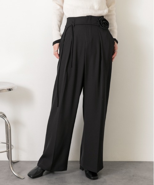 ad thie（アドティエ）の「バラモチーフ付き とろみワイドパンツ（スラックス・レディース・ブラック/グレー/ブラウン・FREE）」の8枚目の写真