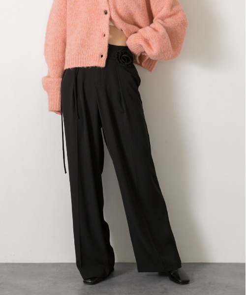 ad thie（アドティエ）の「バラモチーフ付き とろみワイドパンツ（スラックス・レディース・ブラック/グレー/ブラウン・FREE）」の13枚目の写真