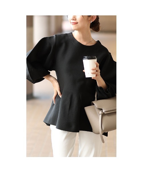 Sawa a la mode(サワアラモード)の「ボリューム袖ペプラムプルオーバートップス(Tシャツ/カットソー・レディース・チャコールグレー/ブラック/マスタード・FREE)」の13枚目の写真