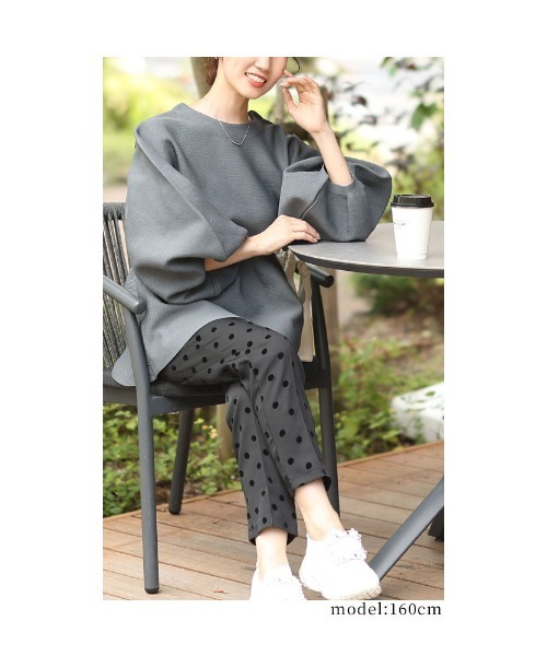 Sawa a la mode(サワアラモード)の「ボリューム袖ペプラムプルオーバートップス(Tシャツ/カットソー・レディース・チャコールグレー/ブラック/マスタード・FREE)」の20枚目の写真