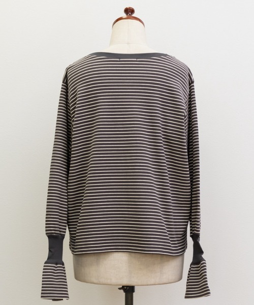 CLETTE（クレット）の「リブ切替ボーダープルオーバー（Tシャツ/カットソー・レディース・アイボリー/チャコール・LL/3L/4L）」の18枚目の写真