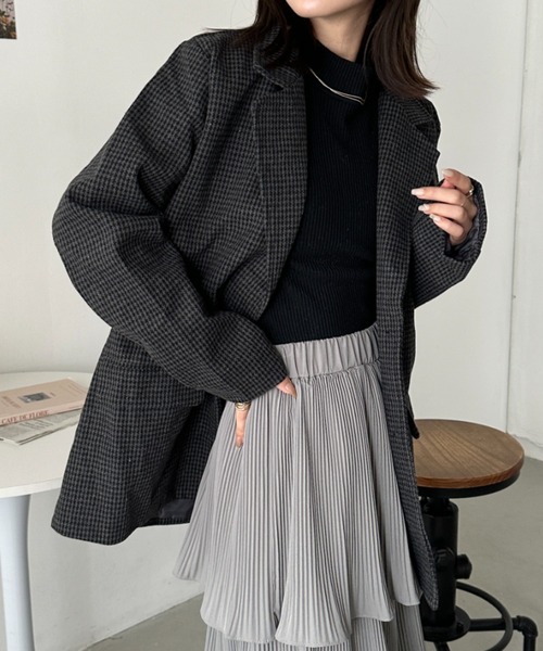 値下げしました❗️TOMFORD テーラードジャケット お値引き中❗️ 値下げしました❗️TOMFORD テーラードジャケット お値引き中❗️