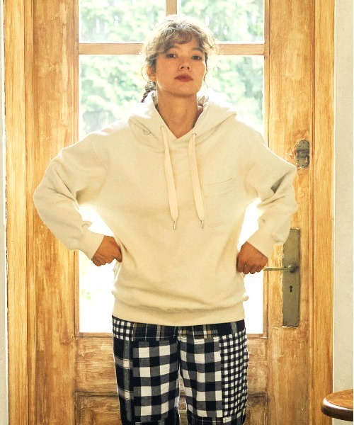 go slow caravan（ゴースローキャラバン）の「空紡糸裏毛 WIDEスピンドルPKTフーディー（パーカー・メンズ・マルーン/アイボリー/ブラック・MEDIUM/LARGE/X-LARGE）」の6枚目の写真