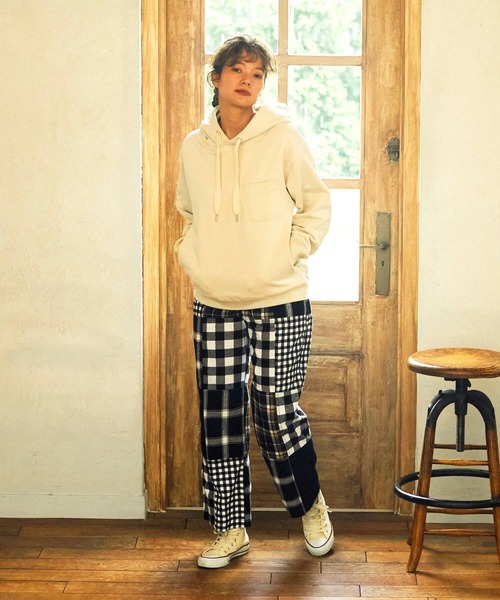 go slow caravan（ゴースローキャラバン）の「空紡糸裏毛 WIDEスピンドルPKTフーディー（パーカー・メンズ・マルーン/アイボリー/ブラック・MEDIUM/LARGE/X-LARGE）」の9枚目の写真