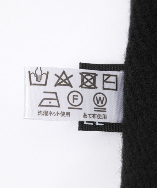 LAKOLE（ラコレ）の「カラバリ無地マフラー / 131443（マフラー・メンズ・ブラック/キャメル/ライトグレー・FREE）」の17枚目の写真