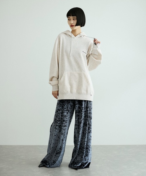 ADAM ET ROPE'(アダムエロペ)の「【RUSSELL for ADAM ET ROPE'】別注 Fleece Hoodie(パーカー・レディース・チャコールグレー/クリーム/ライトグリーン・FREE)」の7枚目の写真