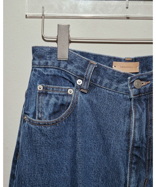 TODAYFUL(トゥデイフル)の「TODAYFUL Cary's Denim 12421401(デニムパンツ・レディース・ブルー・MEDIUM/LARGE/X-SMALL/SMALL)」の2枚目の写真
