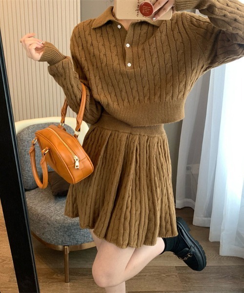 gossip!ロサンゼルス(ゴシップロサンゼルス)の「ケーブルニット ガーリーセットアップ(アンサンブル・レディース・オフホワイト/キャメル/ライトグレー/ダークグレー・FREE)」の4枚目の写真