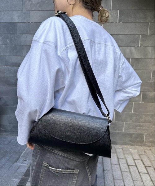 FRAMeWORK aulentti オウレンティ ショルダーバッグ　ブラック フレームワーク FRAMeWORK ≪予約≫AULENTTI/オウレンティ DUFFEL