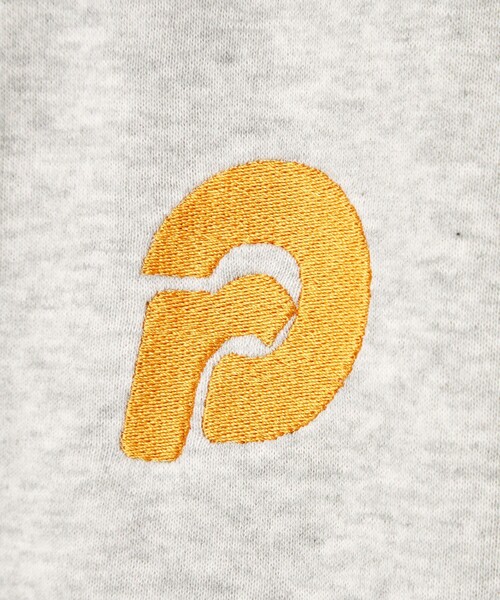 green label relaxing（グリーンレーベルリラクシング）の「【WEB限定】＜GLR or＞ロゴ クルーネック スウェット（スウェット・メンズ・ネイビー/ブラック/グレー・XL/L/S/M）」の9枚目の写真