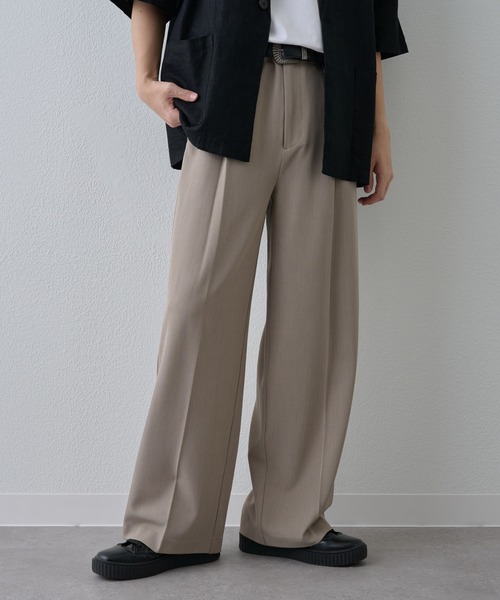 COLONY 2139（コロニートゥーワンスリーナイン）の「ドライスルーワイドスラックス（スラックス・メンズ・グレイッシュベージュ/ブラック/ネイビー/グレー・LARGE/MEDIUM）」の4枚目の写真