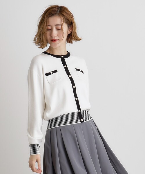 grove（グローブ）の「バイカラーコンパクトカーディガン（カーディガン/ボレロ・レディース・オフホワイト/グレー/ライトベージュ/ネイビー・01/02/03/04/05）」の6枚目の写真