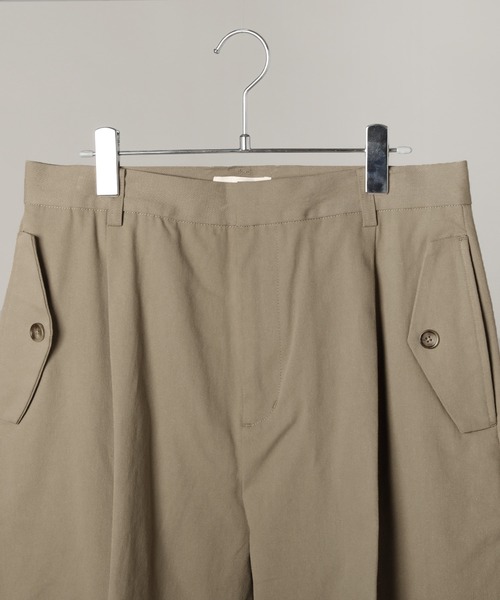 Bleme(ブレム)の「フラップポケット タックワイド バギーパンツ / チノパンツ(チノパンツ・メンズ・ベージュ/ブラック/カーキ・S/M/L/XL)」の9枚目の写真