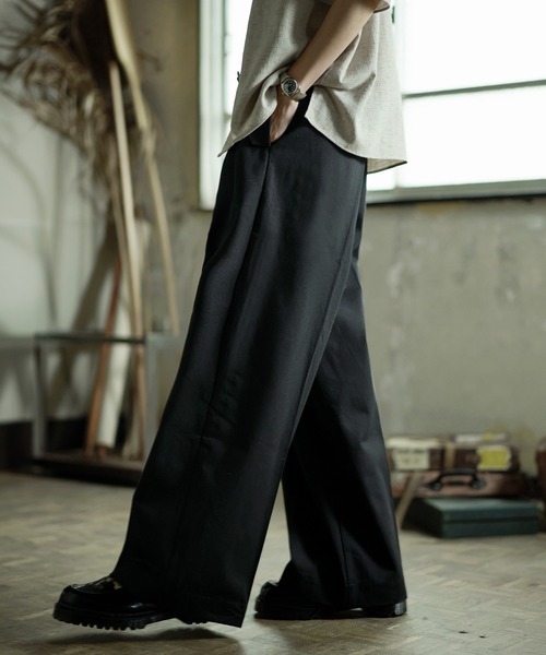 Bleme(ブレム)の「フラップポケット タックワイド バギーパンツ / チノパンツ(チノパンツ・メンズ・ベージュ/ブラック/カーキ・S/M/L/XL)」の20枚目の写真