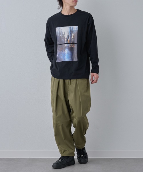 COLONY 2139（コロニートゥーワンスリーナイン）の「水彩画プリント長袖T（Tシャツ/カットソー・メンズ・ブラック/ホワイト・MEDIUM/LARGE）」の17枚目の写真