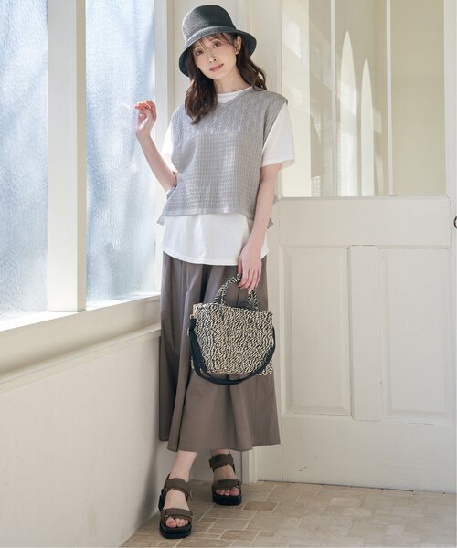 ikka(イッカ)の「【雑誌InRed6月号掲載】ベルクロスポーティーサンダル(サンダル・レディース・ブラック/オートミール・M/L)」の17枚目の写真