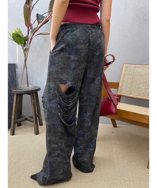 EVRIS（エヴリス）の「ハードダメージカモフラスウェットパンツ（スウェットパンツ・レディース・グレー/カーキ・FREE）」の13枚目の写真