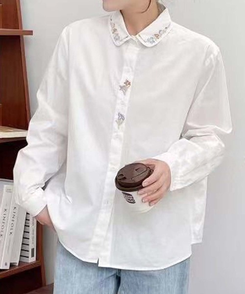 aimoha(アイモハ)の「刺繍入り襟デザインシャツ(シャツ/ブラウス・レディース・ホワイト系その他6/ホワイト系その他5/ホワイト系その他4/ホワイト系その他2/ホワイト系その他3/ホワイト系その他/ホワイト・FREE)」の2枚目の写真