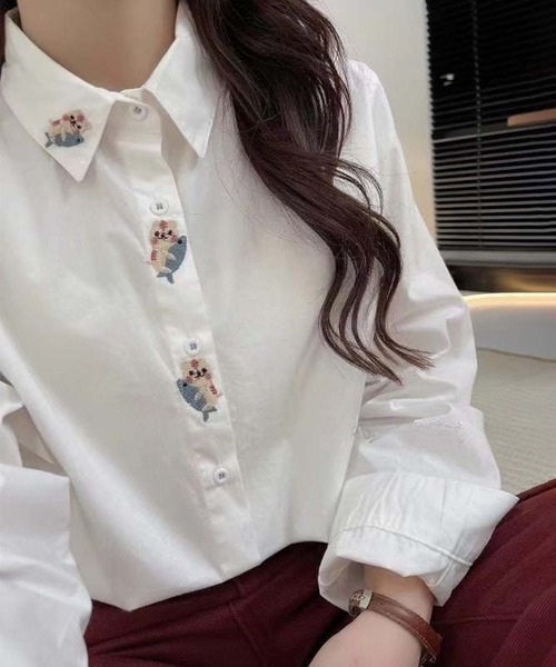 aimoha(アイモハ)の「刺繍入り襟デザインシャツ(シャツ/ブラウス・レディース・ホワイト系その他6/ホワイト系その他5/ホワイト系その他4/ホワイト系その他2/ホワイト系その他3/ホワイト系その他/ホワイト・FREE)」の6枚目の写真