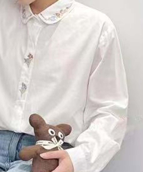 aimoha(アイモハ)の「刺繍入り襟デザインシャツ(シャツ/ブラウス・レディース・ホワイト系その他6/ホワイト系その他5/ホワイト系その他4/ホワイト系その他2/ホワイト系その他3/ホワイト系その他/ホワイト・FREE)」の11枚目の写真